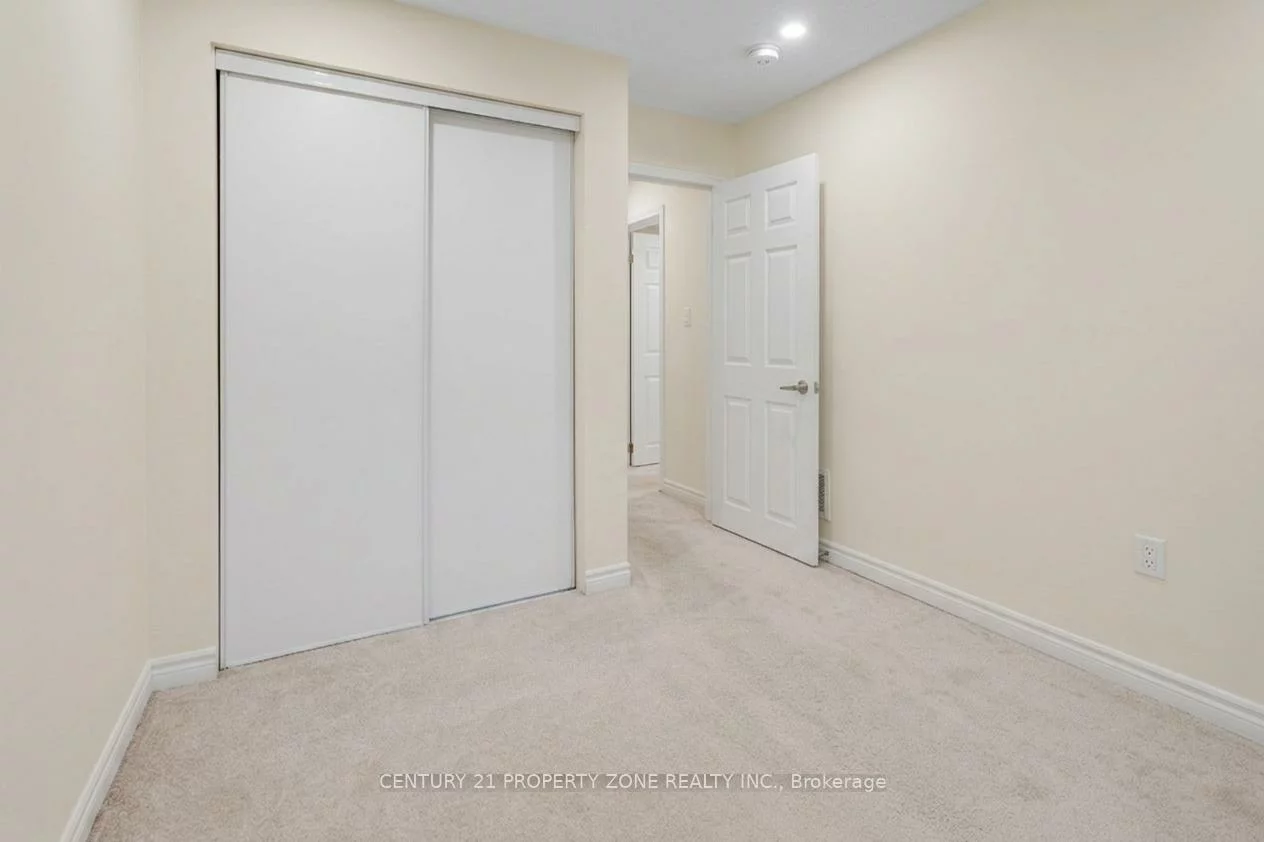 250, Lagerfeld, Northwest Brampton, Brampton
