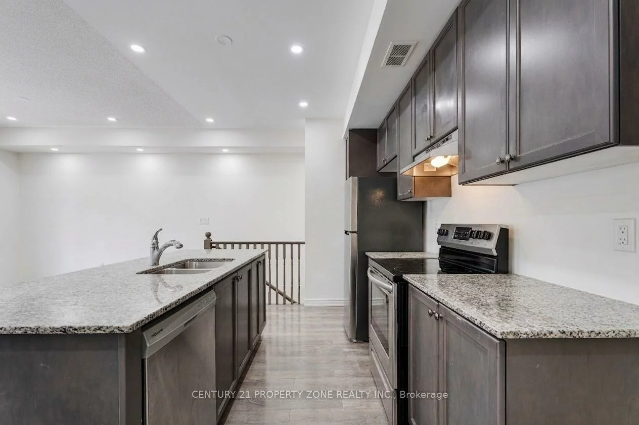 250, Lagerfeld, Northwest Brampton, Brampton
