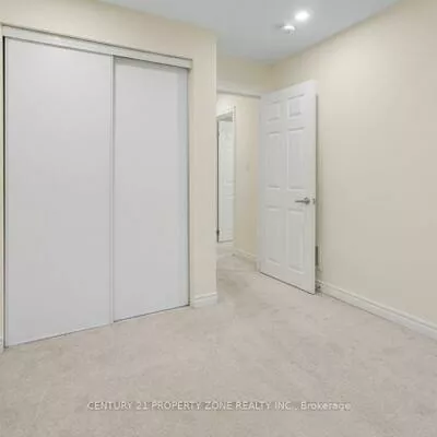 250, Lagerfeld, Northwest Brampton, Brampton