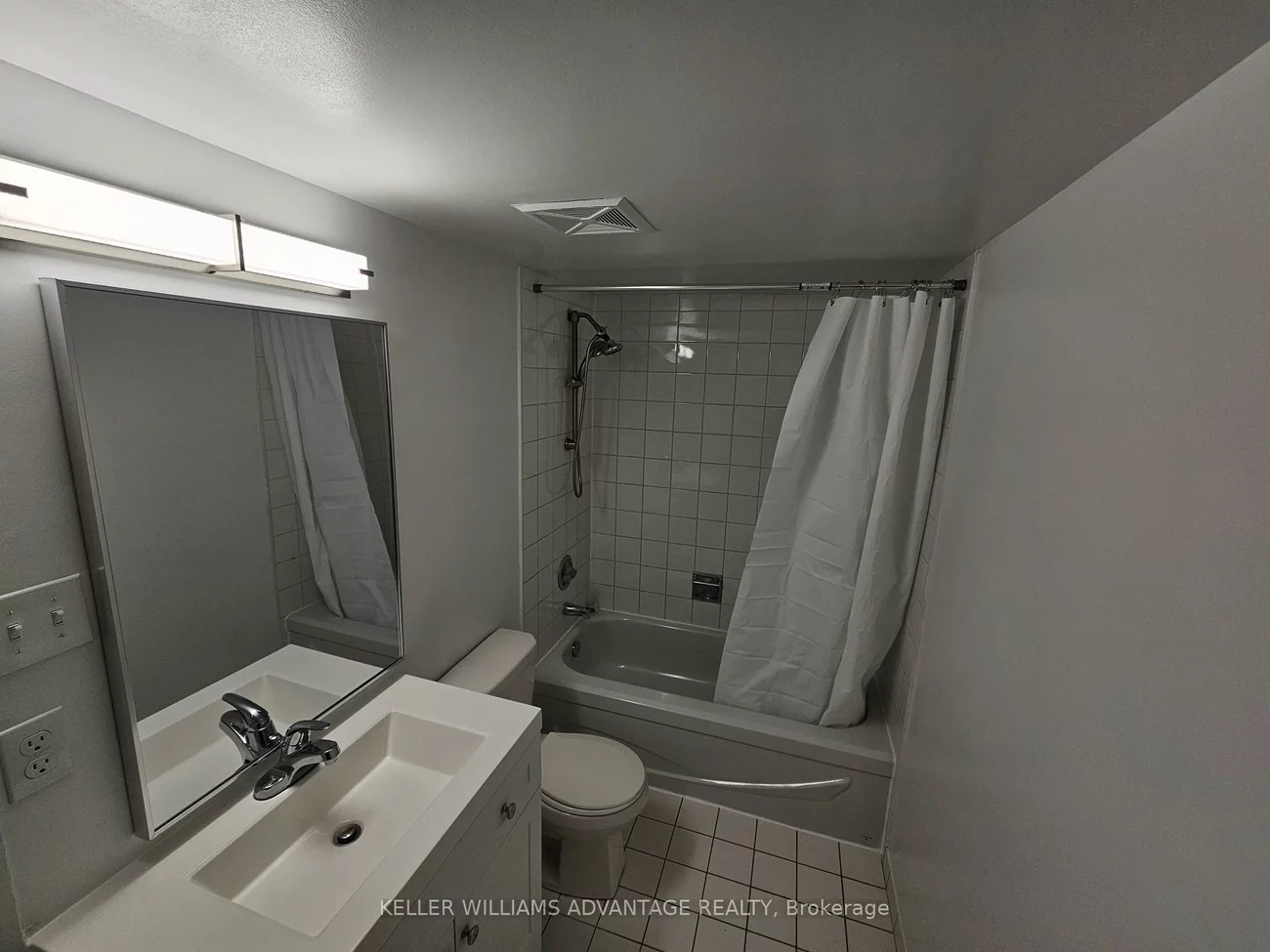26, Hanover, Queen Street Corridor, Brampton
