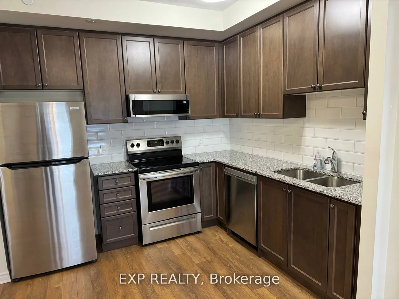 200, Lagerfled, Northwest Brampton, Brampton
