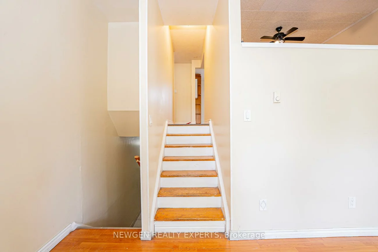 27, Briar, Avondale, Brampton