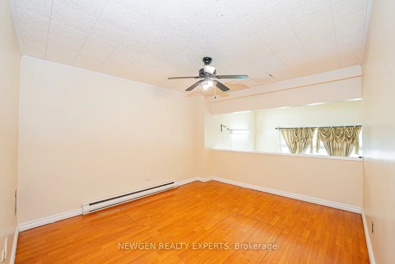 27, Briar, Avondale, Brampton