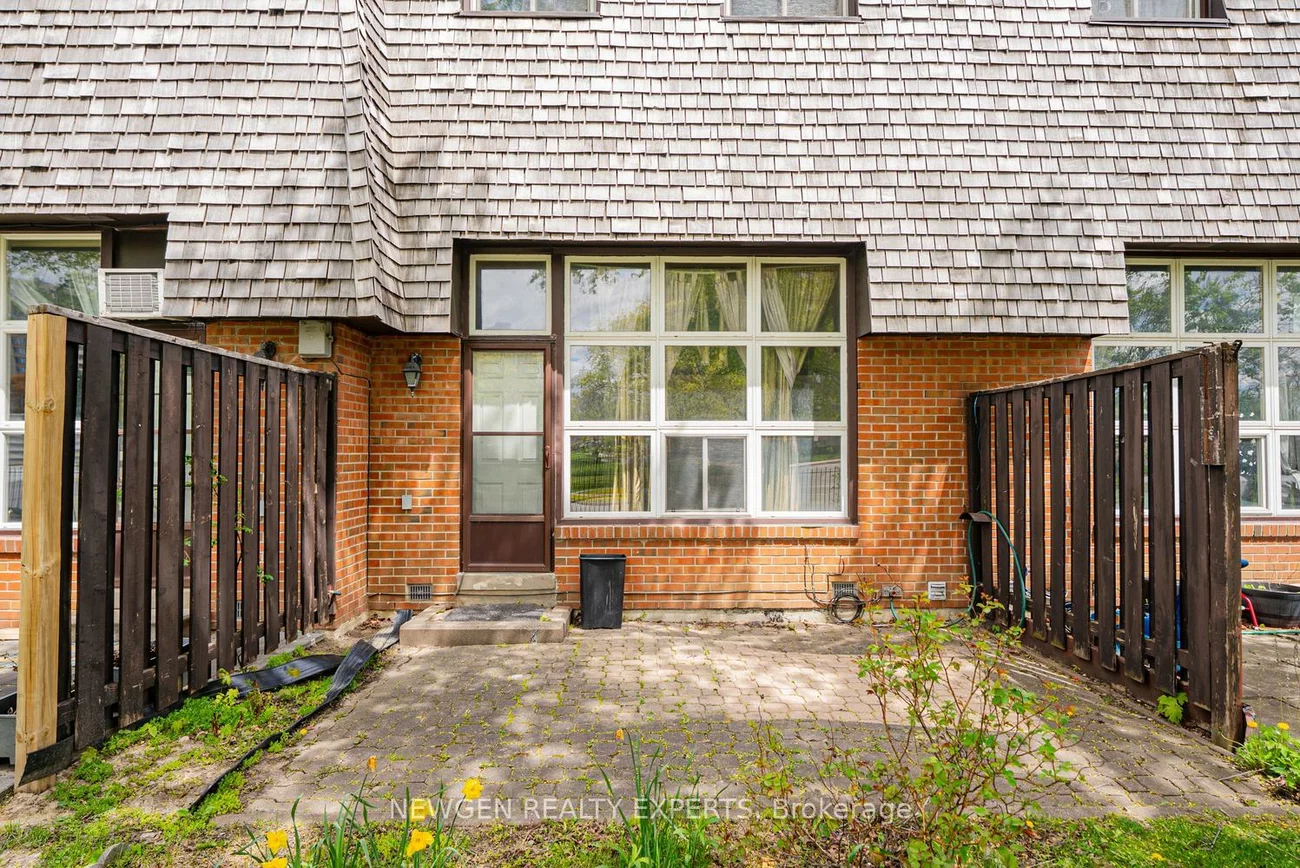 27, Briar, Avondale, Brampton
