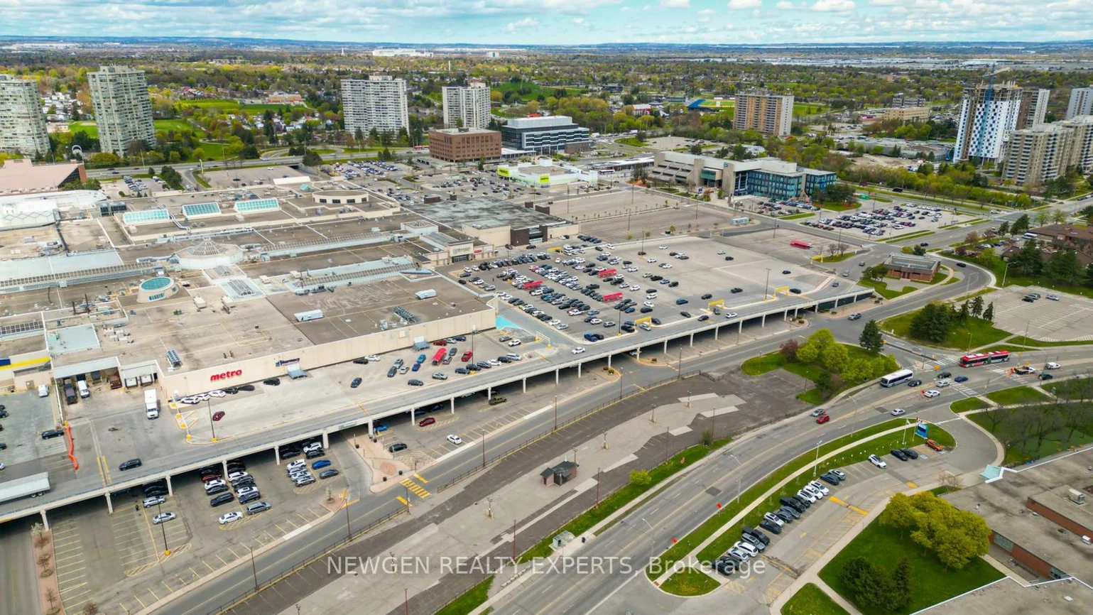 27, Briar, Avondale, Brampton