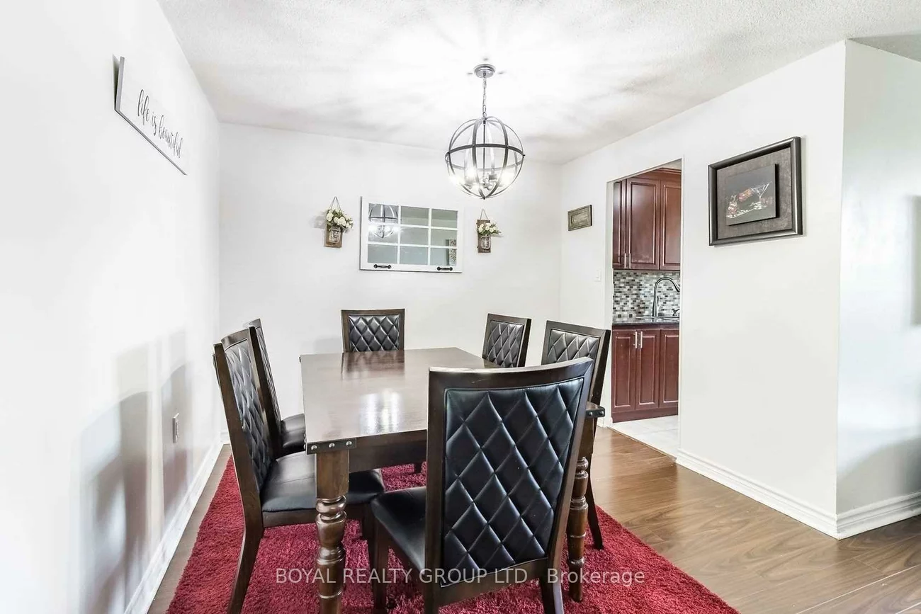 18, Knightsbridge, Queen Street Corridor, Brampton
