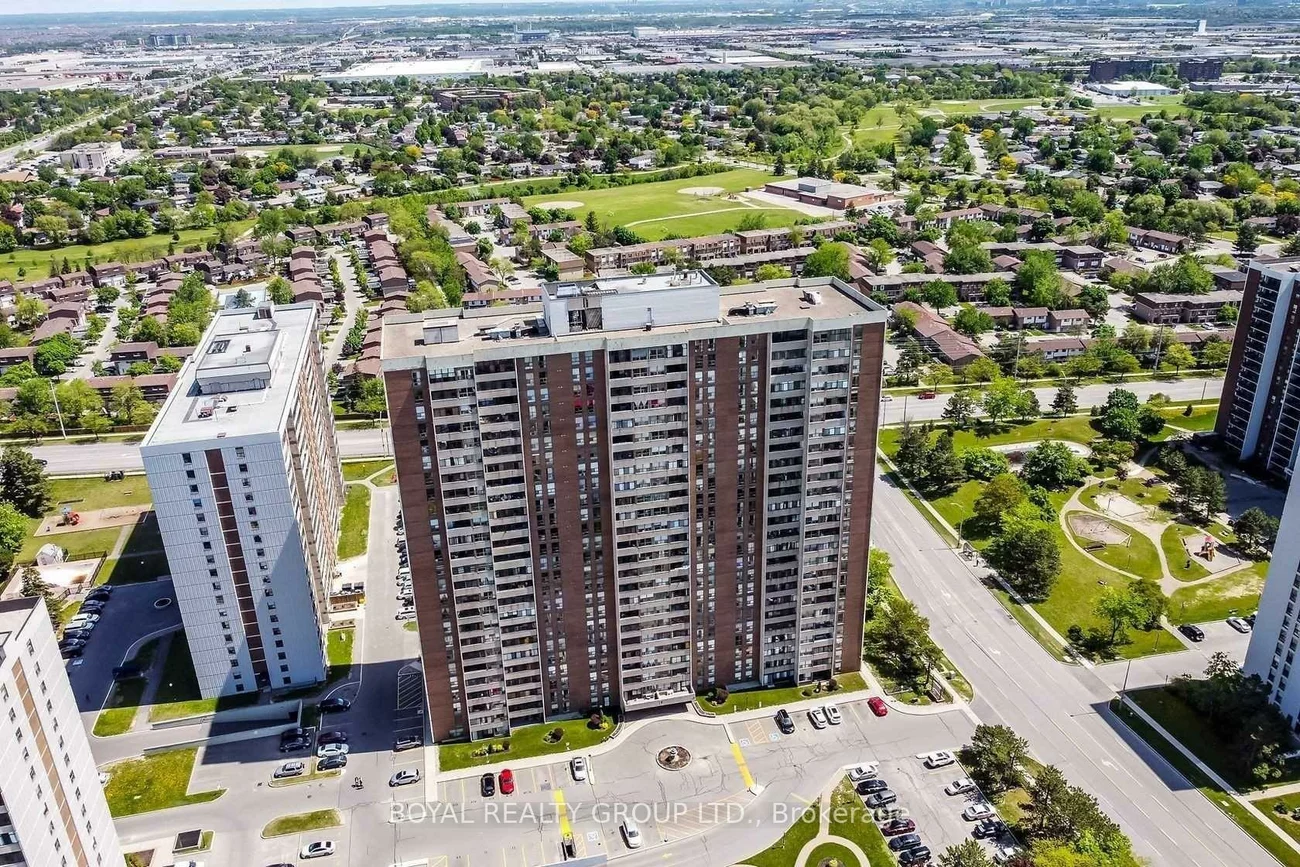 18, Knightsbridge, Queen Street Corridor, Brampton
