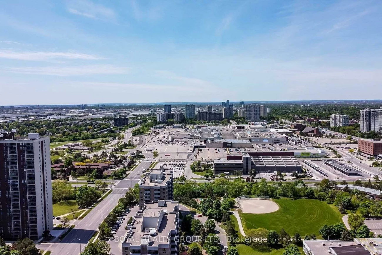 18, Knightsbridge, Queen Street Corridor, Brampton