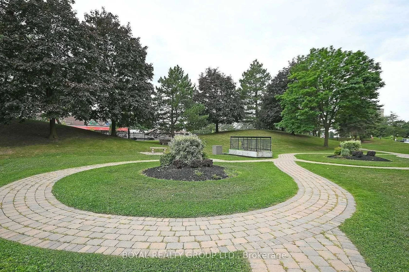 18, Knightsbridge, Queen Street Corridor, Brampton