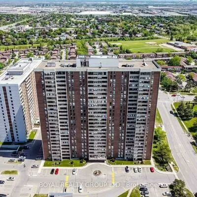 18, Knightsbridge, Queen Street Corridor, Brampton