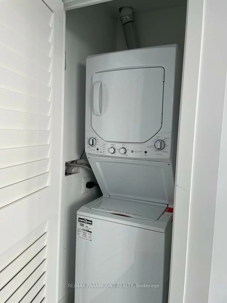 215, Veterans, Northwest Brampton, Brampton