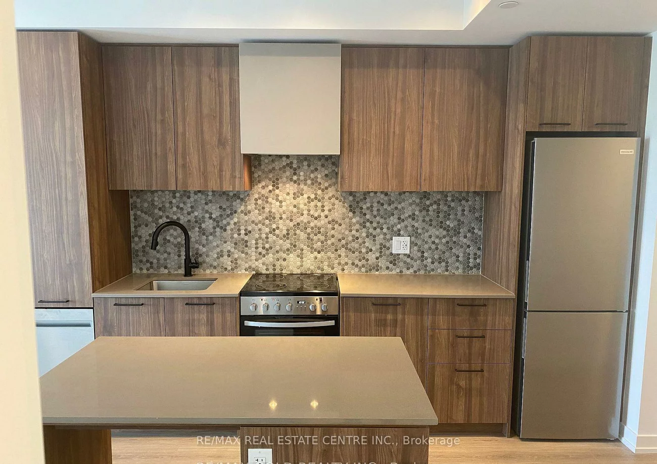 10, Lagerfeld, Northwest Brampton, Brampton