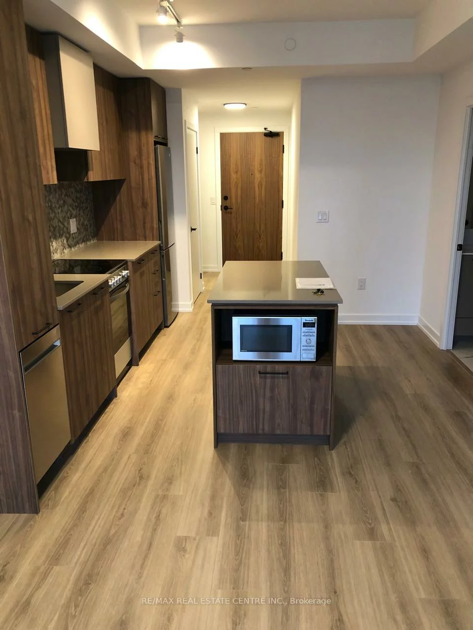 10, Lagerfeld, Northwest Brampton, Brampton