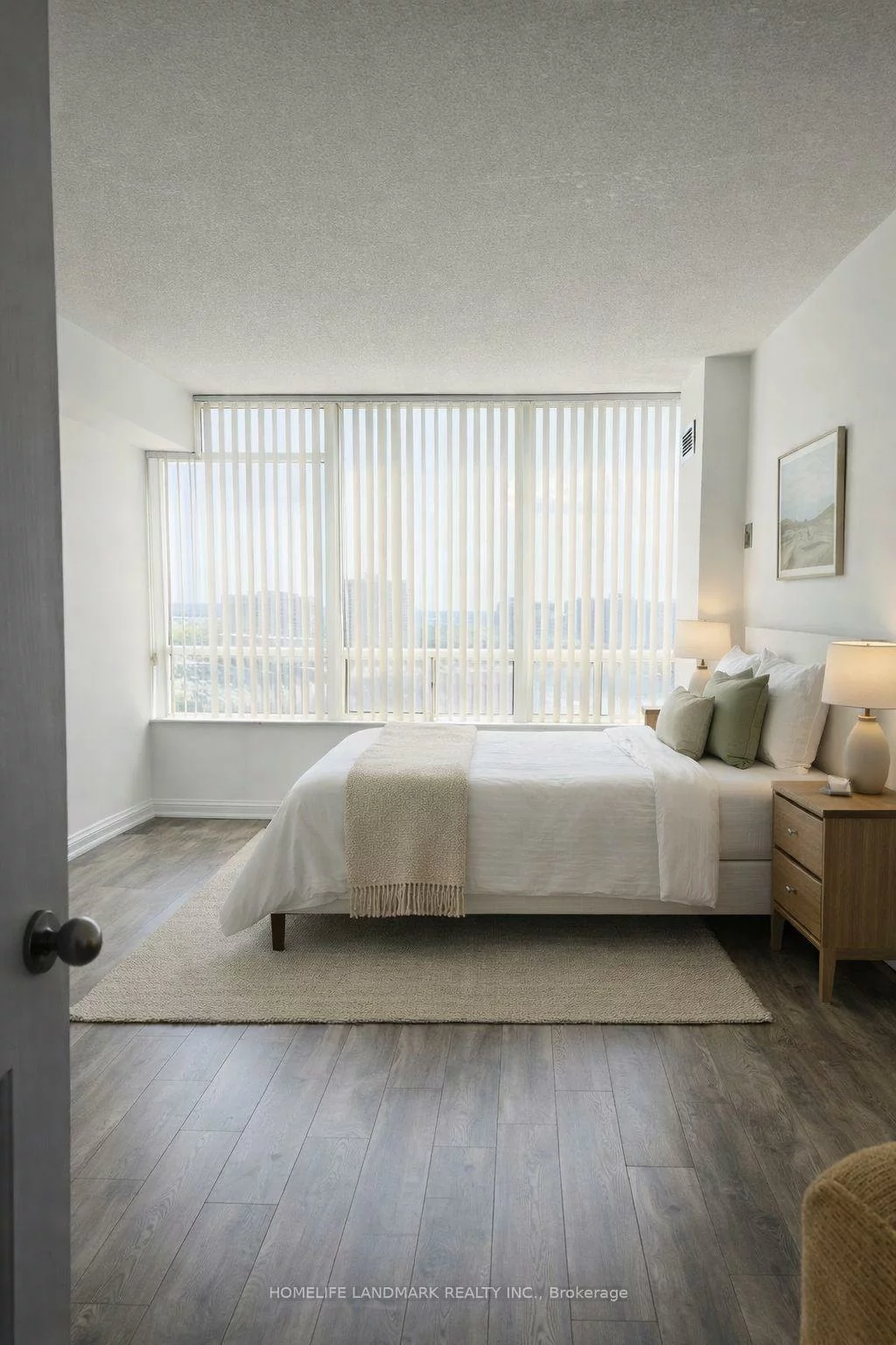 22, Hanover, Queen Street Corridor, Brampton