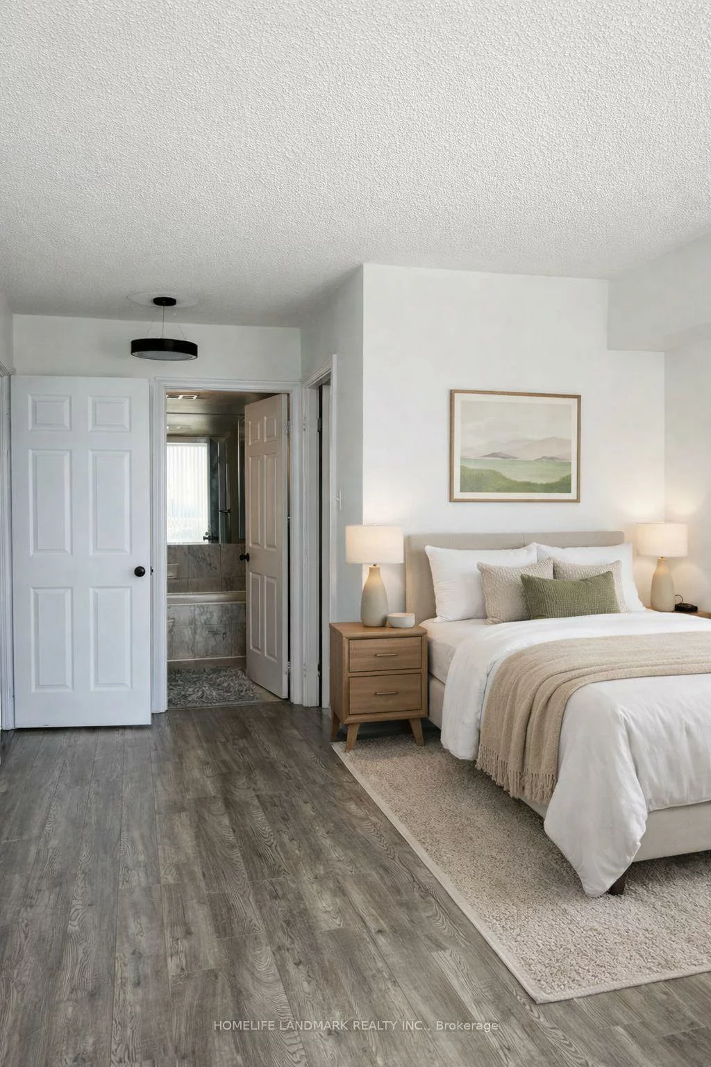 22, Hanover, Queen Street Corridor, Brampton