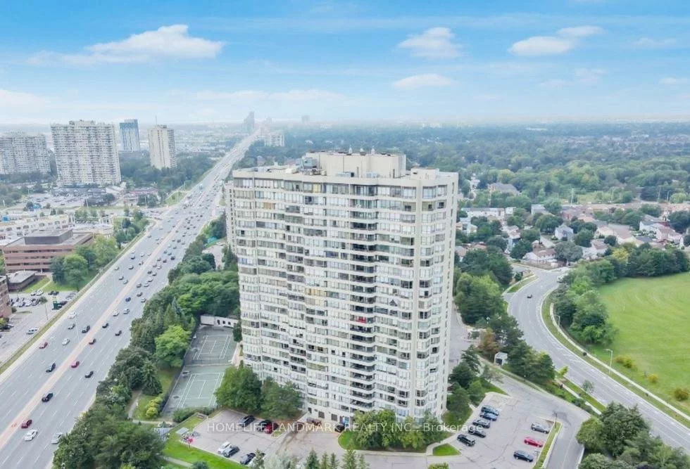 22, Hanover, Queen Street Corridor, Brampton