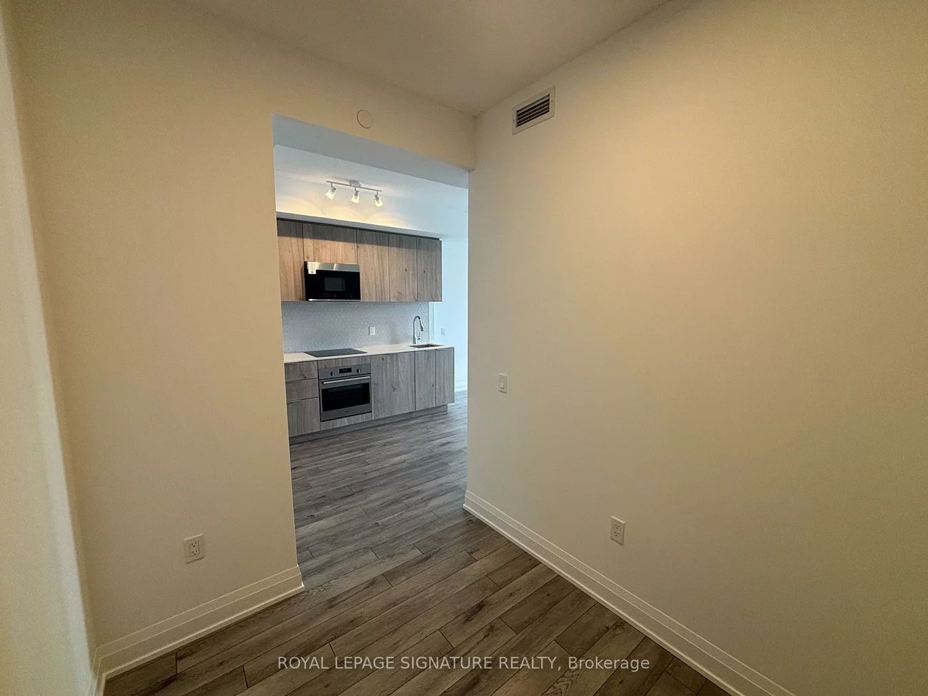 15, Skyridge, Bram East, Brampton