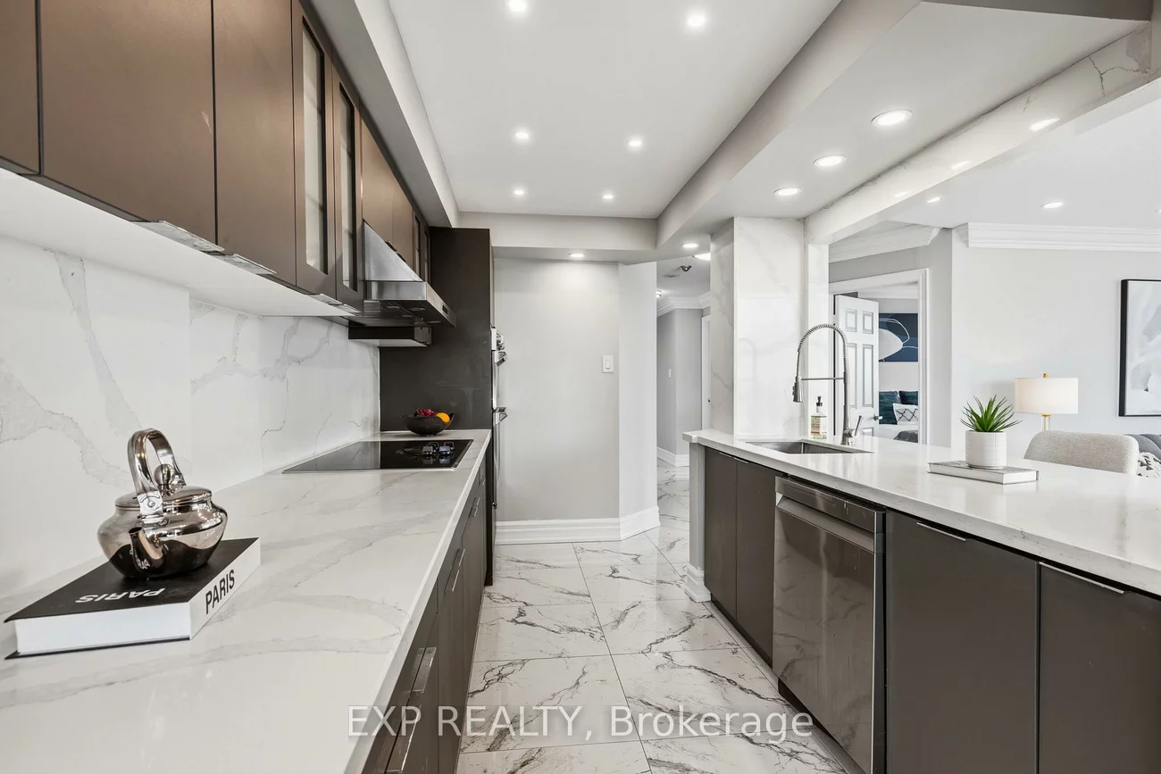 22, Hanover, Queen Street Corridor, Brampton