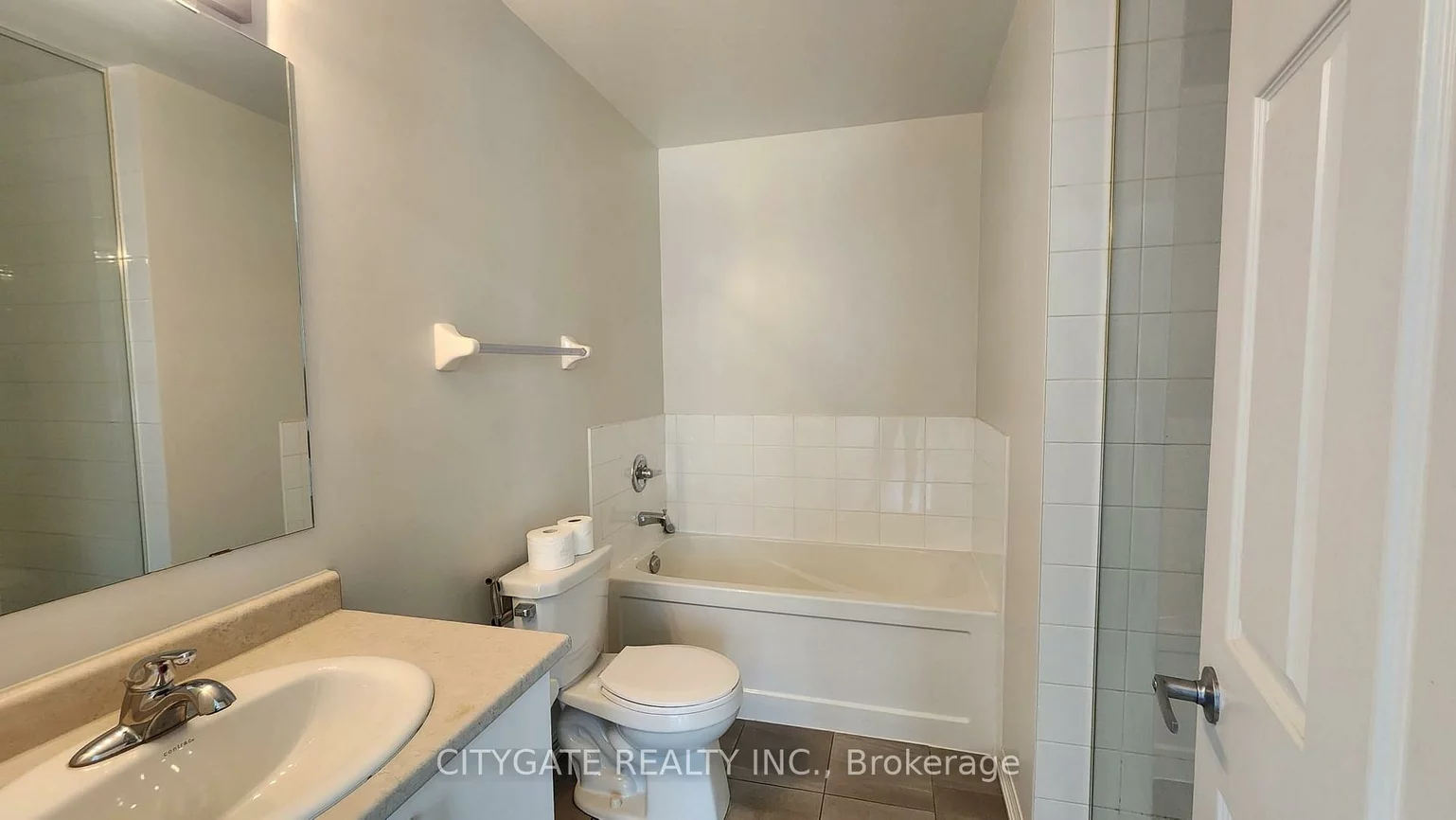 1, Beckenrose, Brampton West, Brampton
