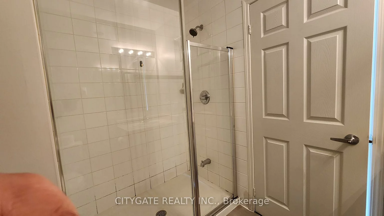 1, Beckenrose, Brampton West, Brampton
