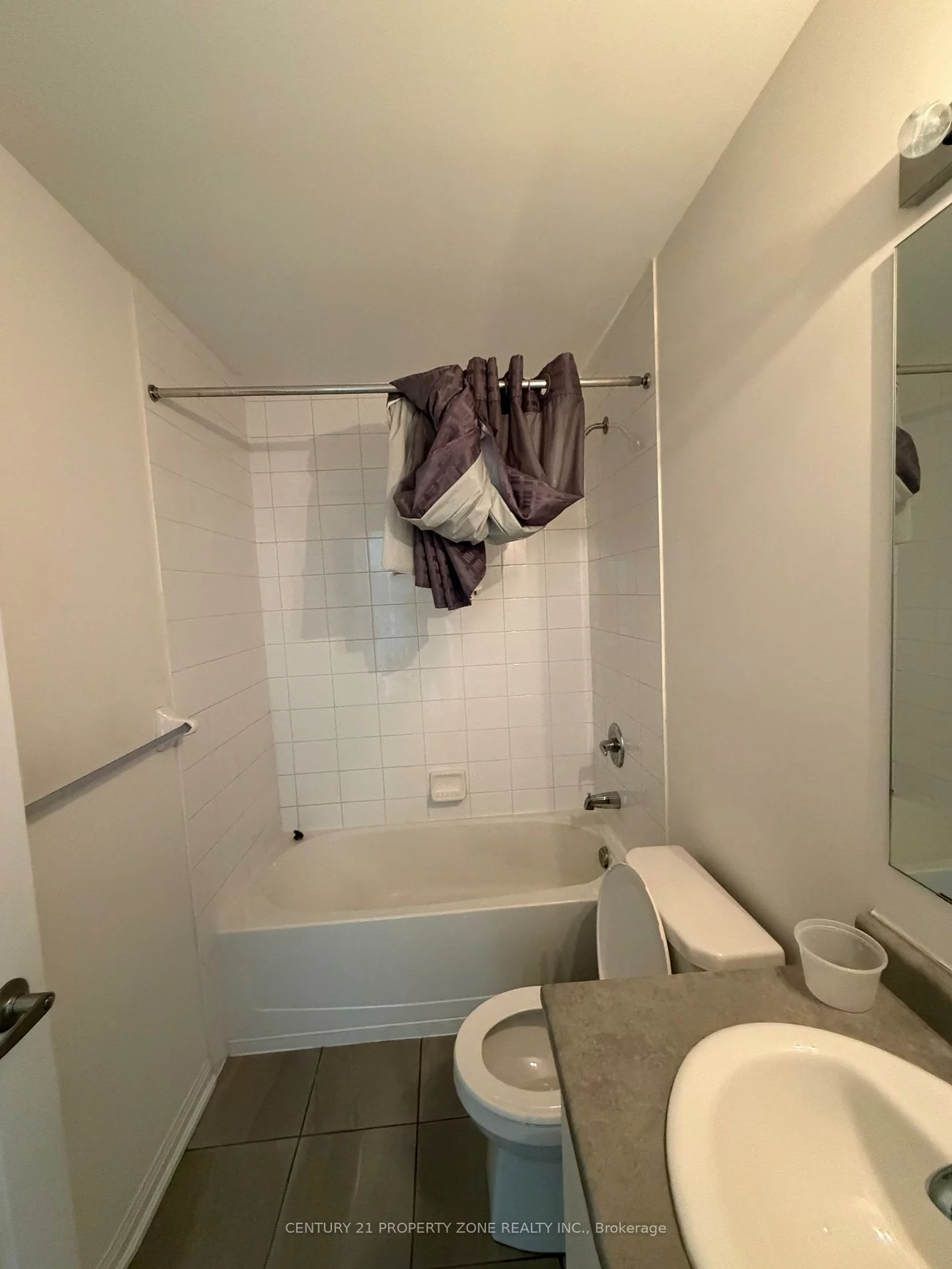 1, Beckenrose, Brampton West, Brampton