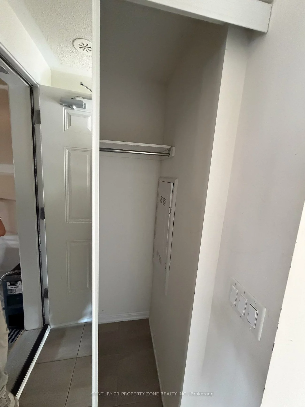 1, Beckenrose, Brampton West, Brampton