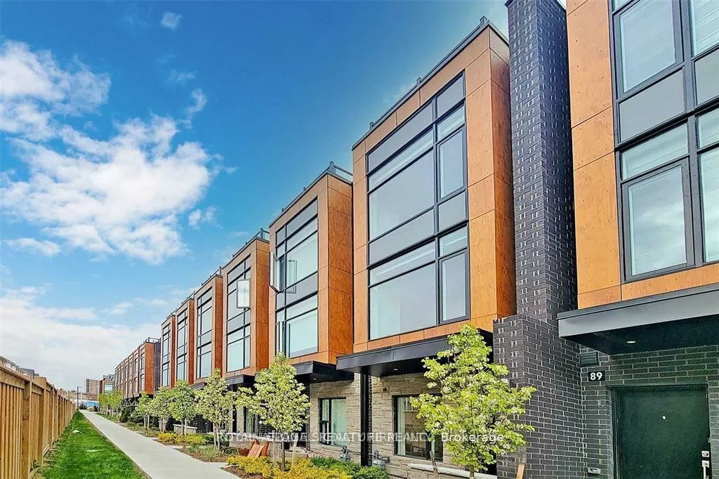 200, Malta, Fletcher's Creek South, Brampton