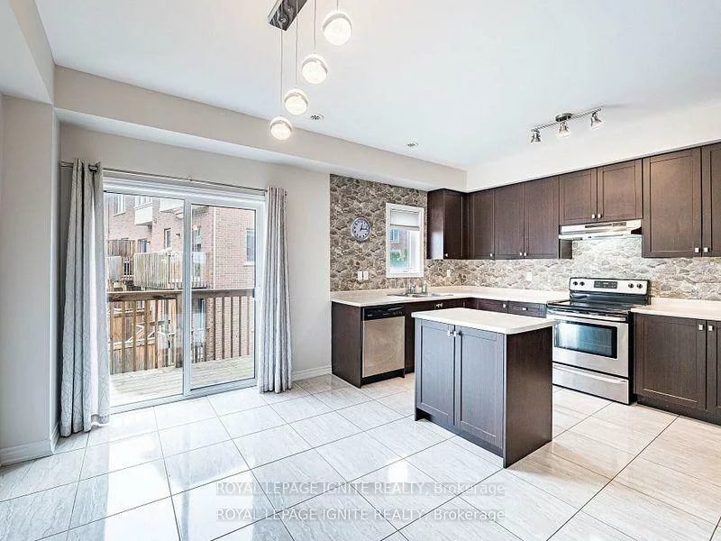 37, Aspen Hills, Credit Valley, Brampton