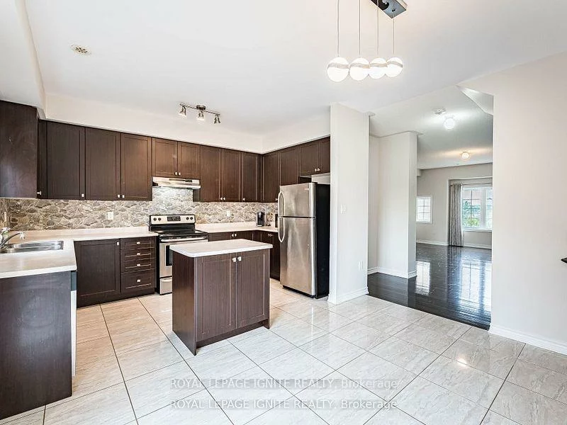 37, Aspen Hills, Credit Valley, Brampton