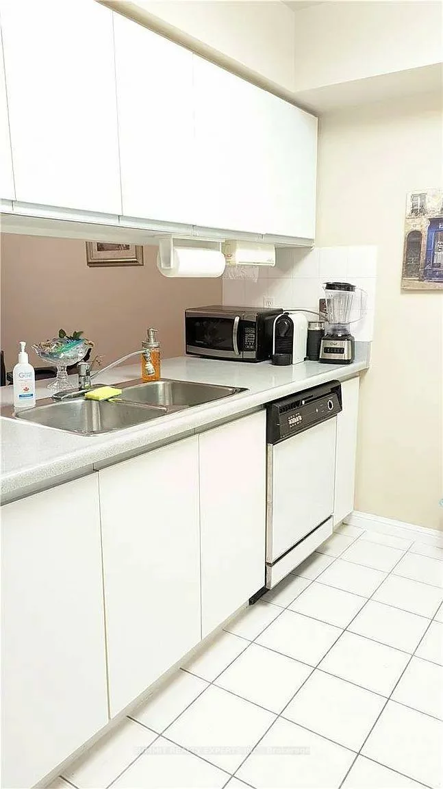 10, Laurelcrest, Queen Street Corridor, Brampton