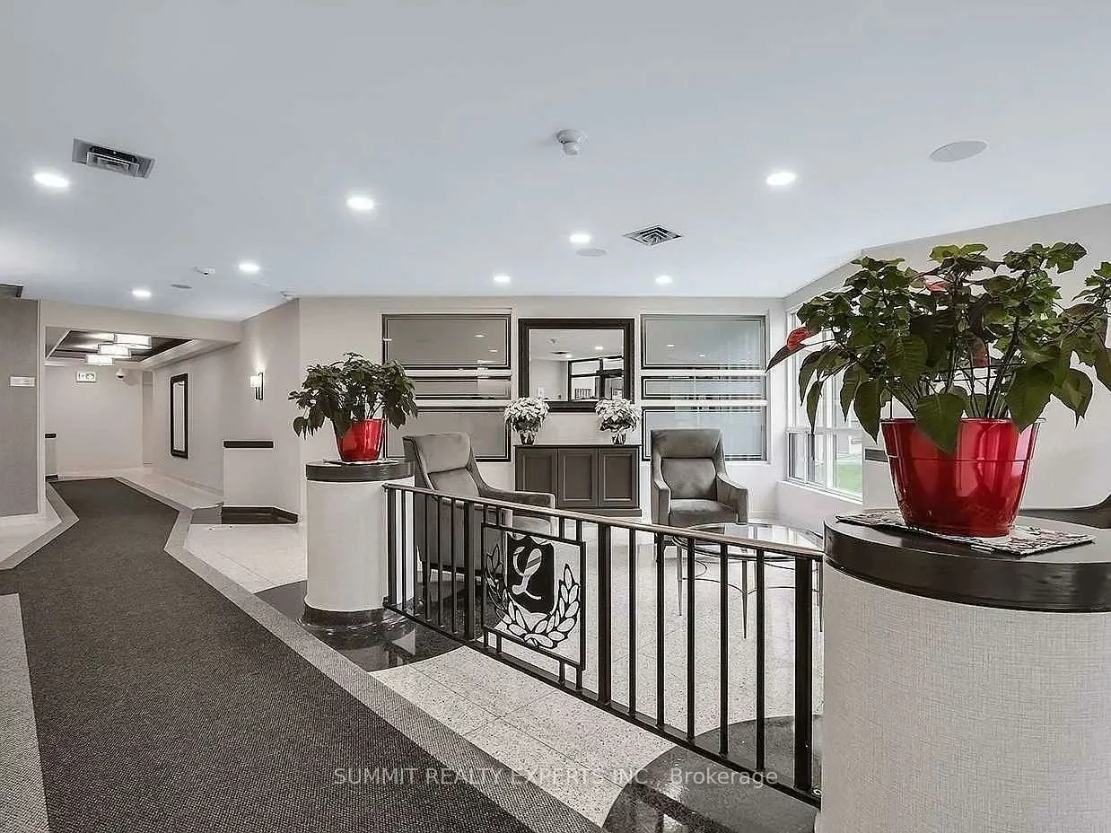 10, Laurelcrest, Queen Street Corridor, Brampton
