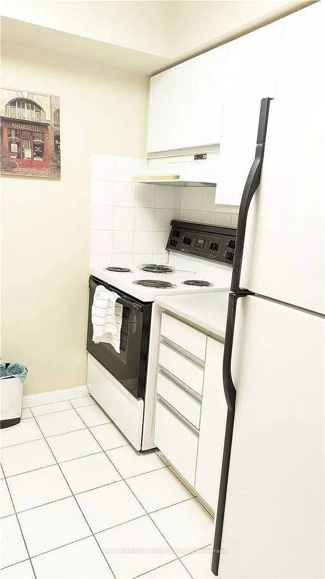 10, Laurelcrest, Queen Street Corridor, Brampton