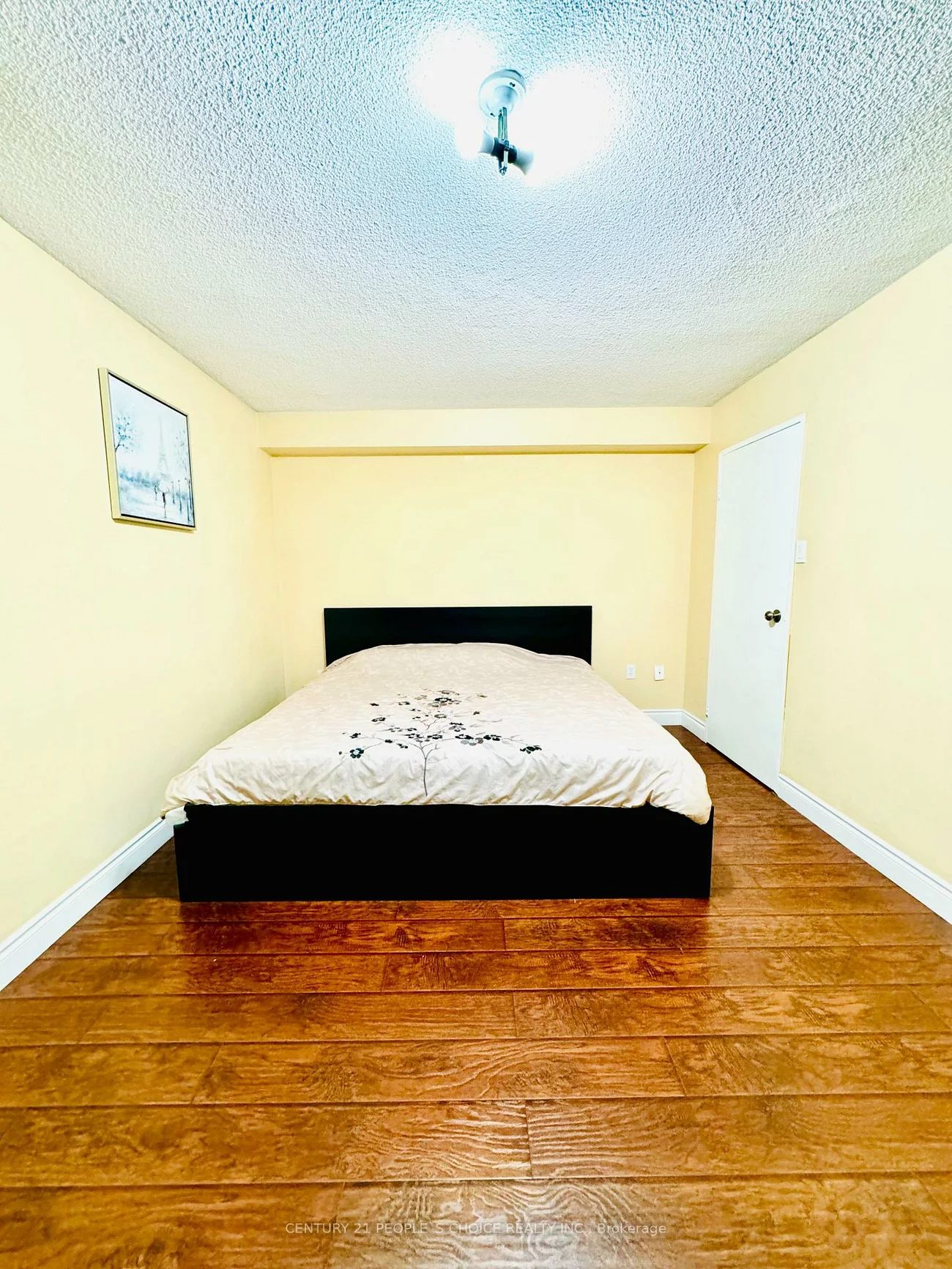 21, Knightsbridge, Queen Street Corridor, Brampton