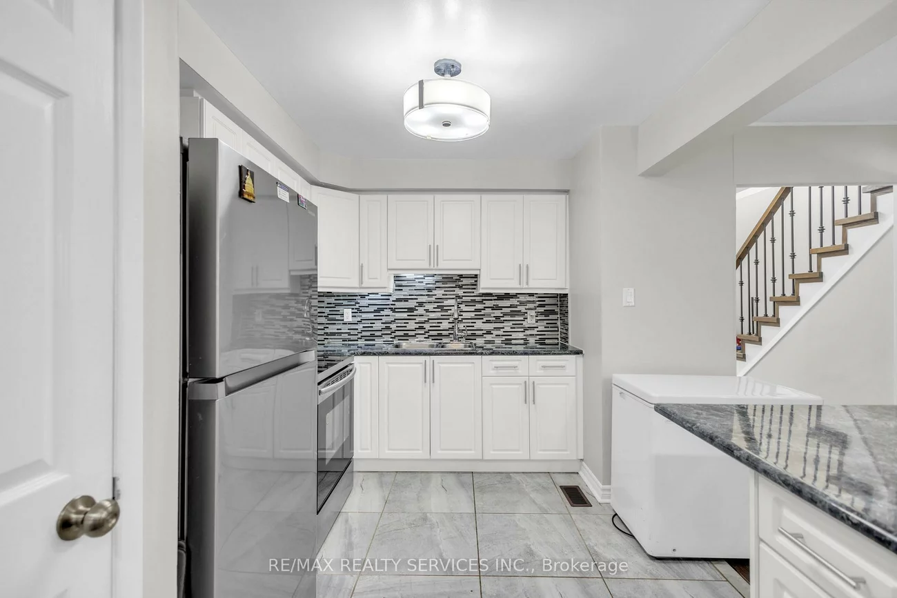 115, Foster, Brampton North, Brampton
