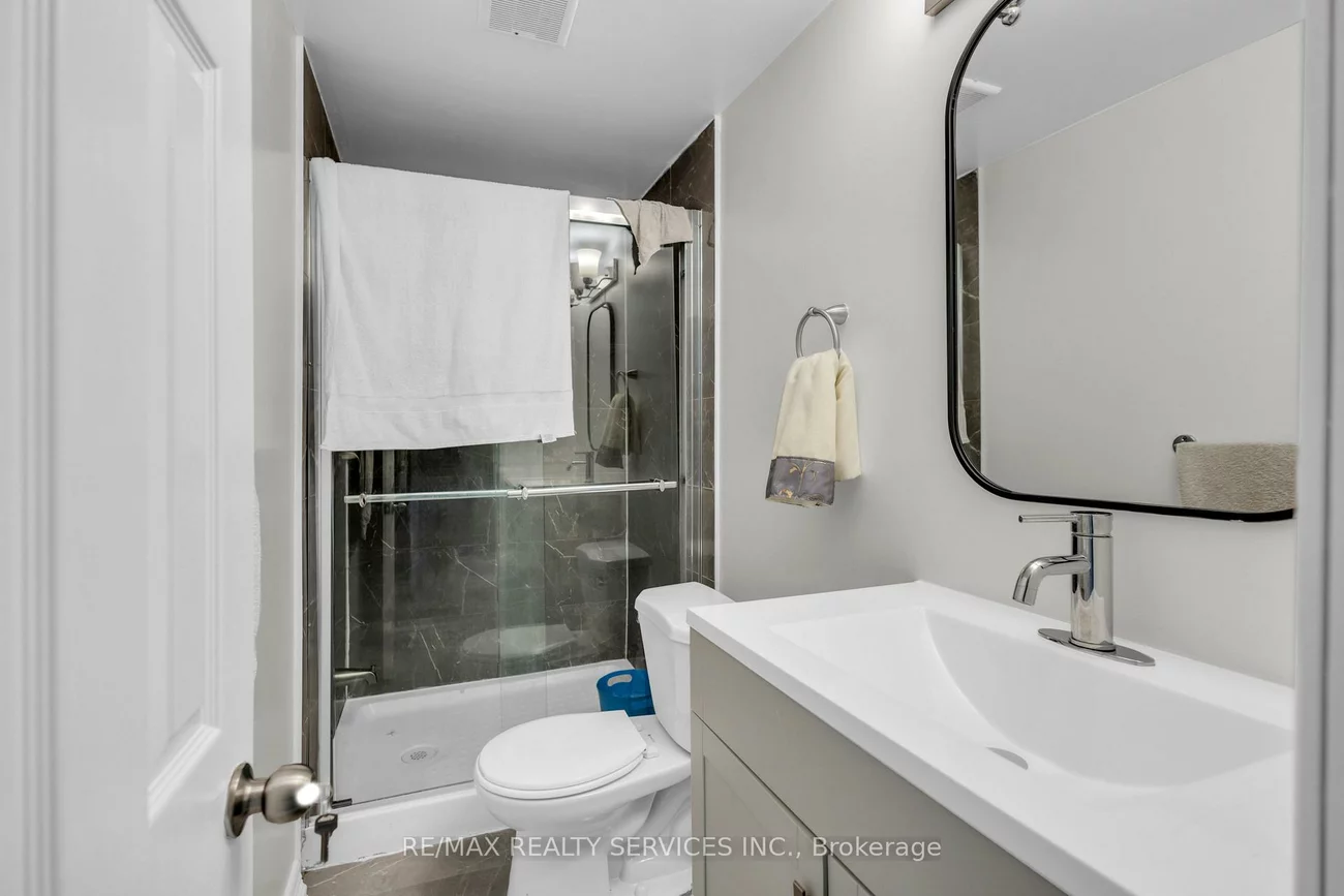 115, Foster, Brampton North, Brampton