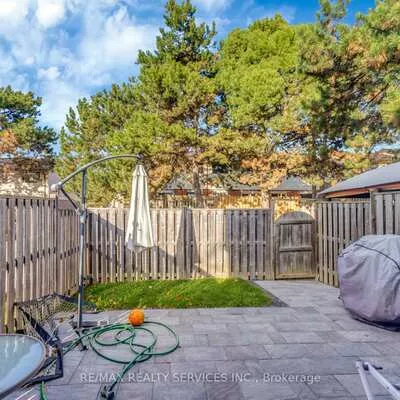 115, Foster, Brampton North, Brampton