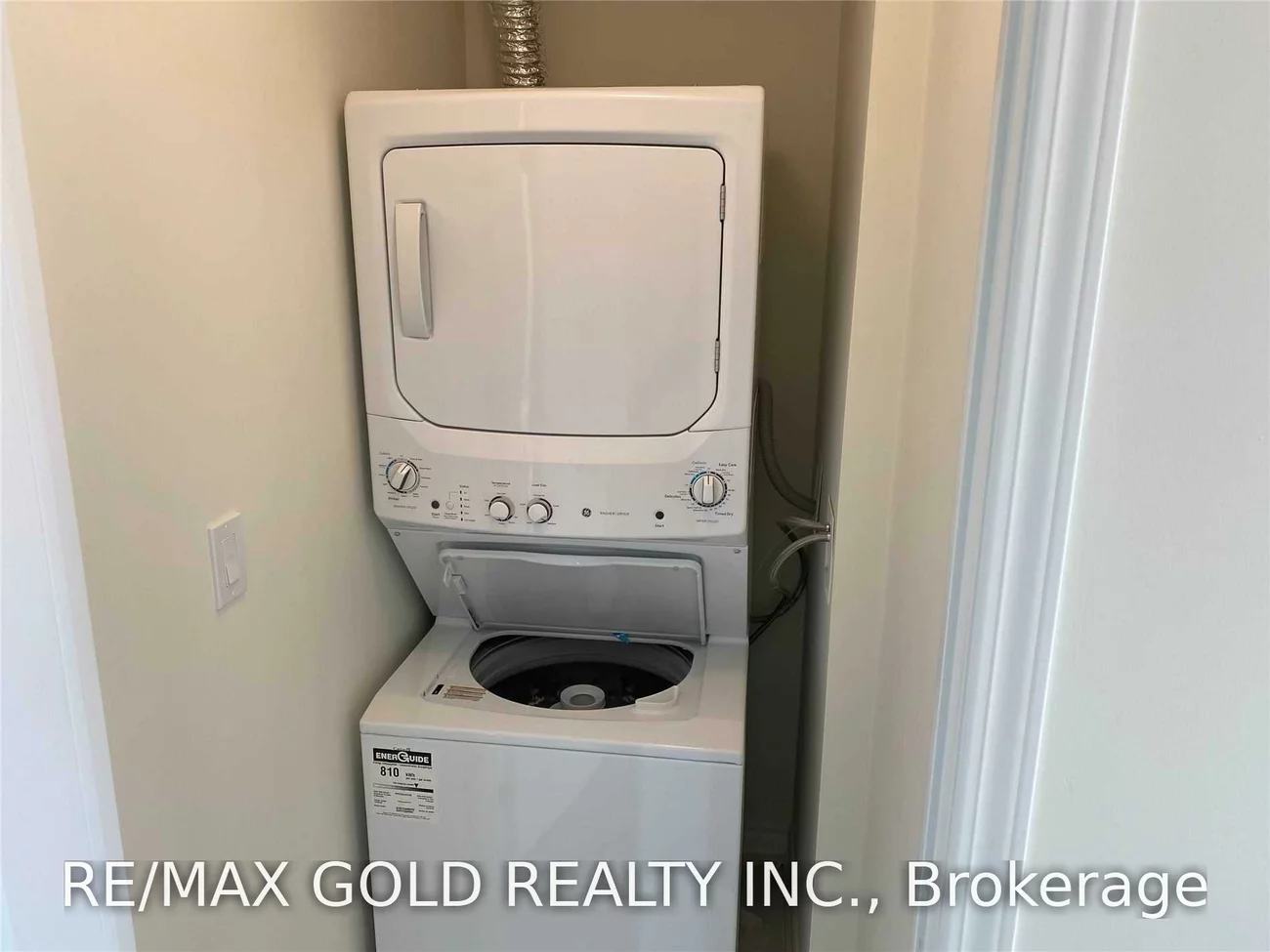 200, Lagerfeld, Northwest Brampton, Brampton