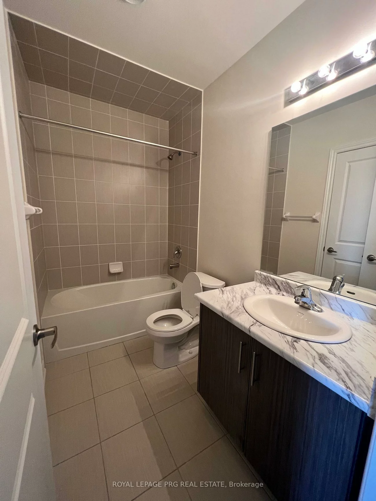 30, Halliford, Goreway Drive Corridor, Brampton
