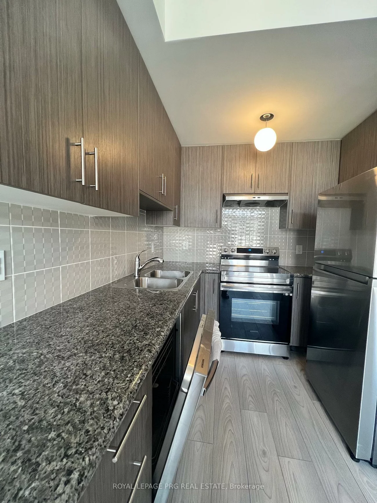 30, Halliford, Goreway Drive Corridor, Brampton