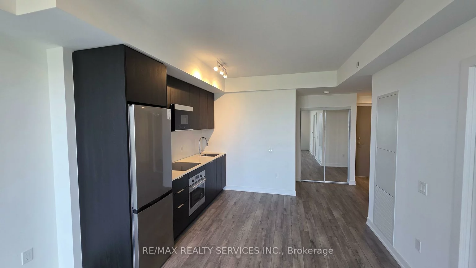 15, Skyridge, Bram East, Brampton
