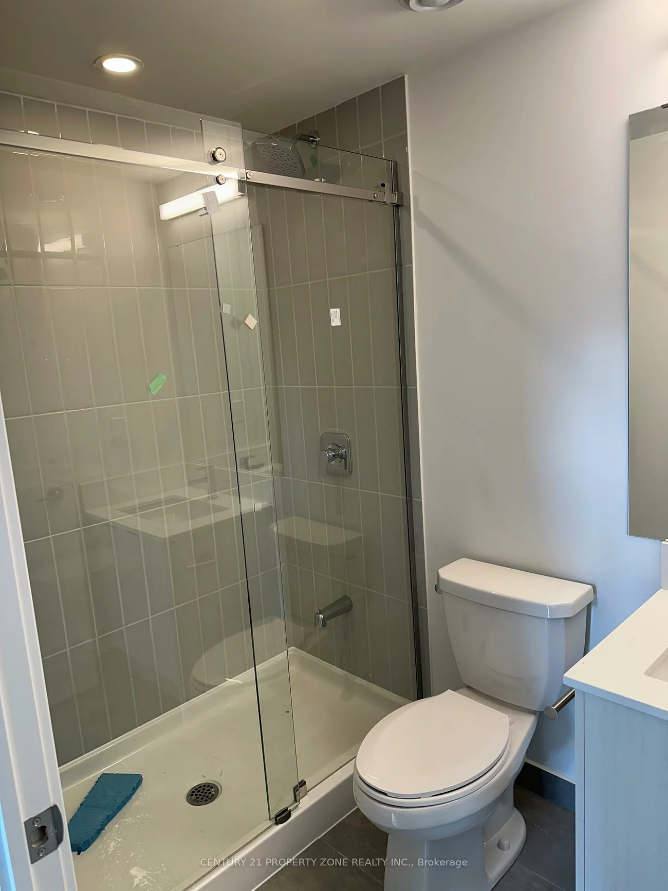 225, Malta, Fletcher's Creek South, Brampton