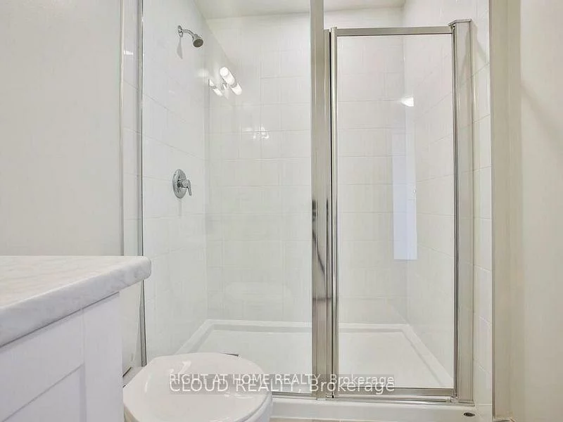 58, SKY HARBOUR, Bram West, Brampton