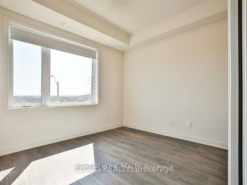 58, SKY HARBOUR, Bram West, Brampton