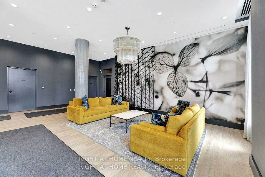 10, LAGERFELD, Northwest Brampton, Brampton