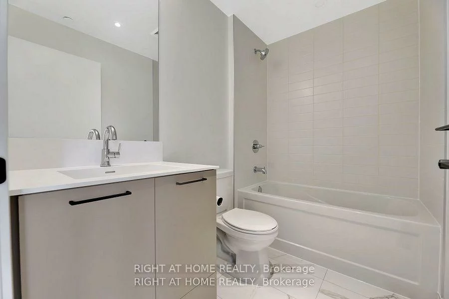 10, LAGERFELD, Northwest Brampton, Brampton
