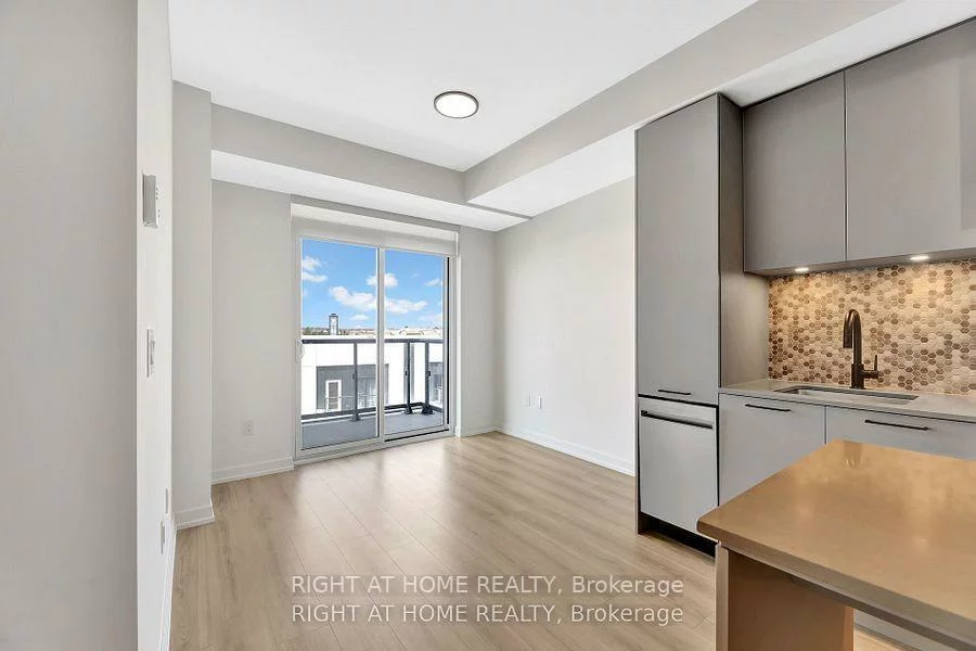 10, LAGERFELD, Northwest Brampton, Brampton
