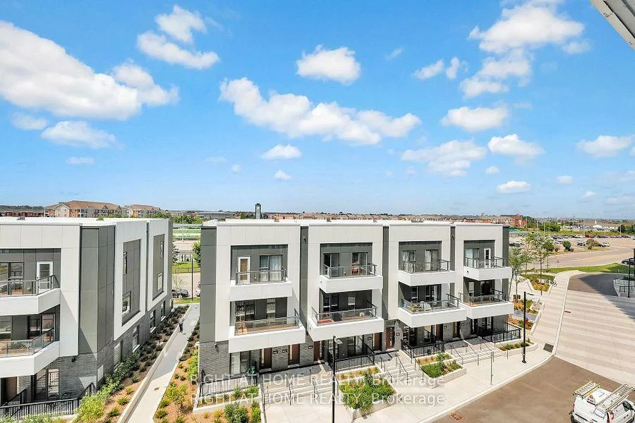 10, LAGERFELD, Northwest Brampton, Brampton