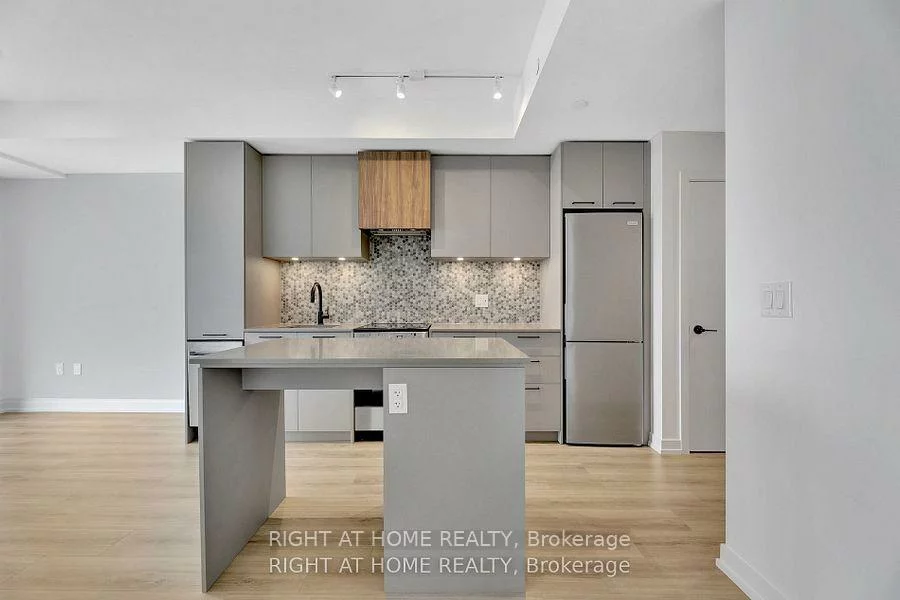 10, LAGERFELD, Northwest Brampton, Brampton