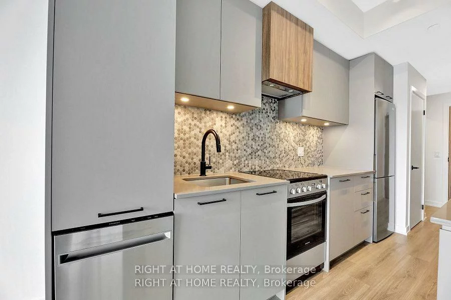 10, LAGERFELD, Northwest Brampton, Brampton