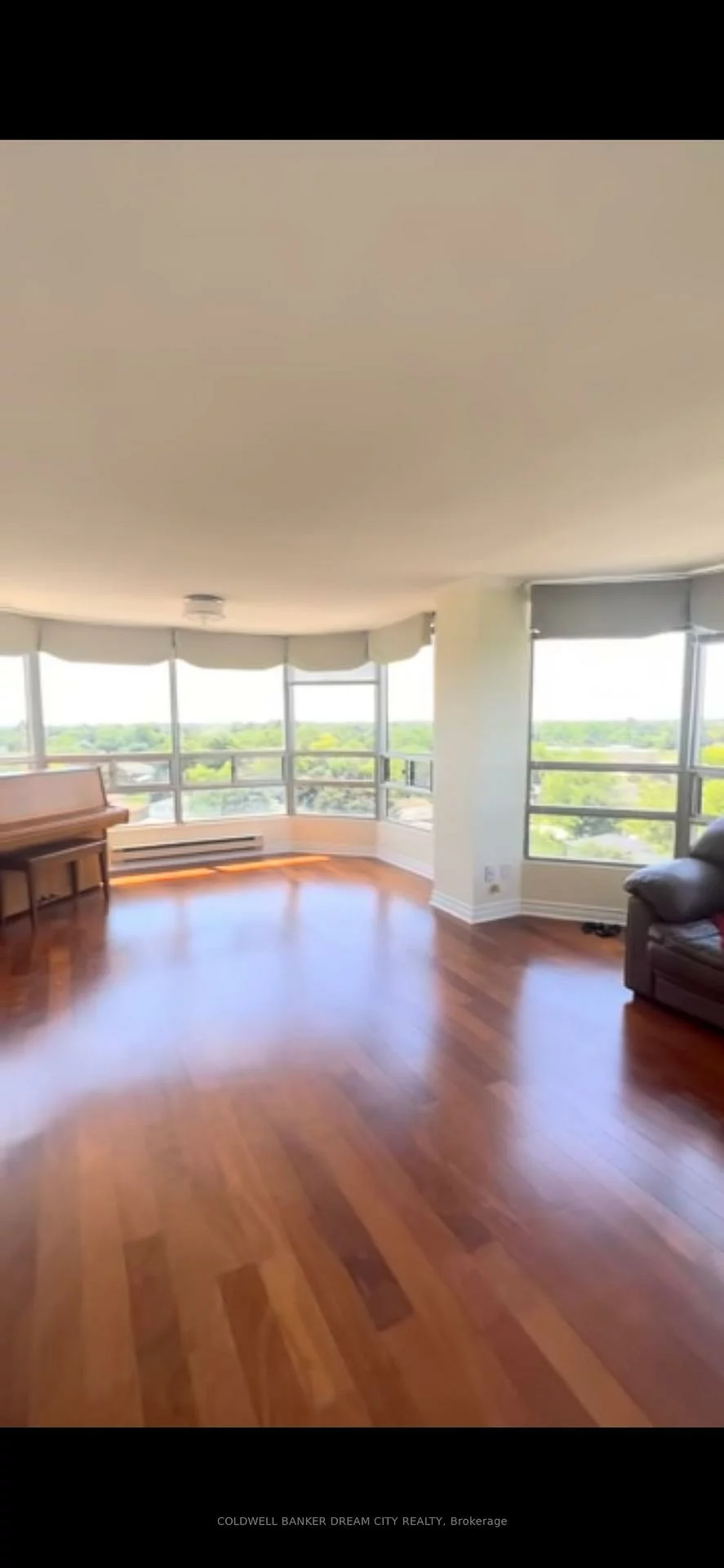 310, Mill, Brampton South, Brampton
